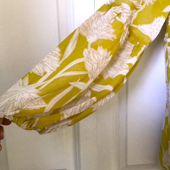 ANN TAYLOR SHEER BLOUSE W/SELF-LINING - Picture 4 of 8